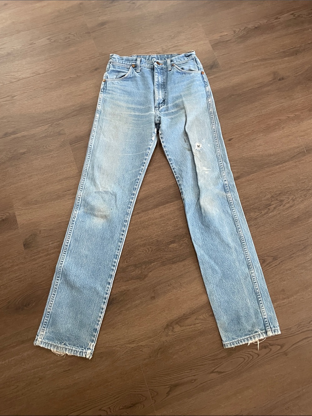 Wrangler Light Blue High-Rise Men’s Jeans with Leather Patch - Picture 2 of 10
